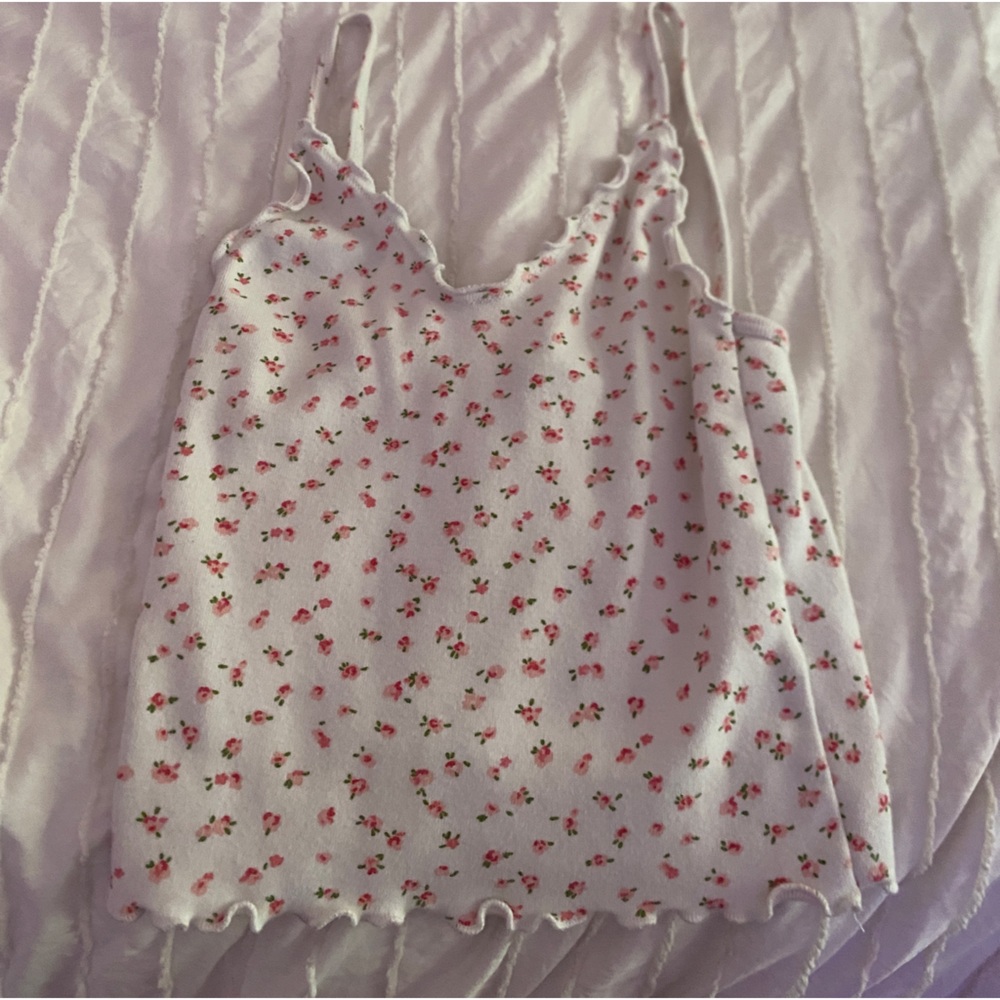 Brandy Melville shirt